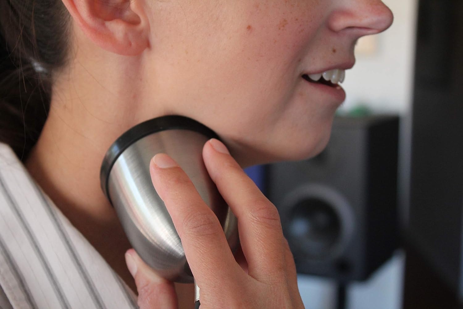 Handheld Vocal Sound Effect N150184