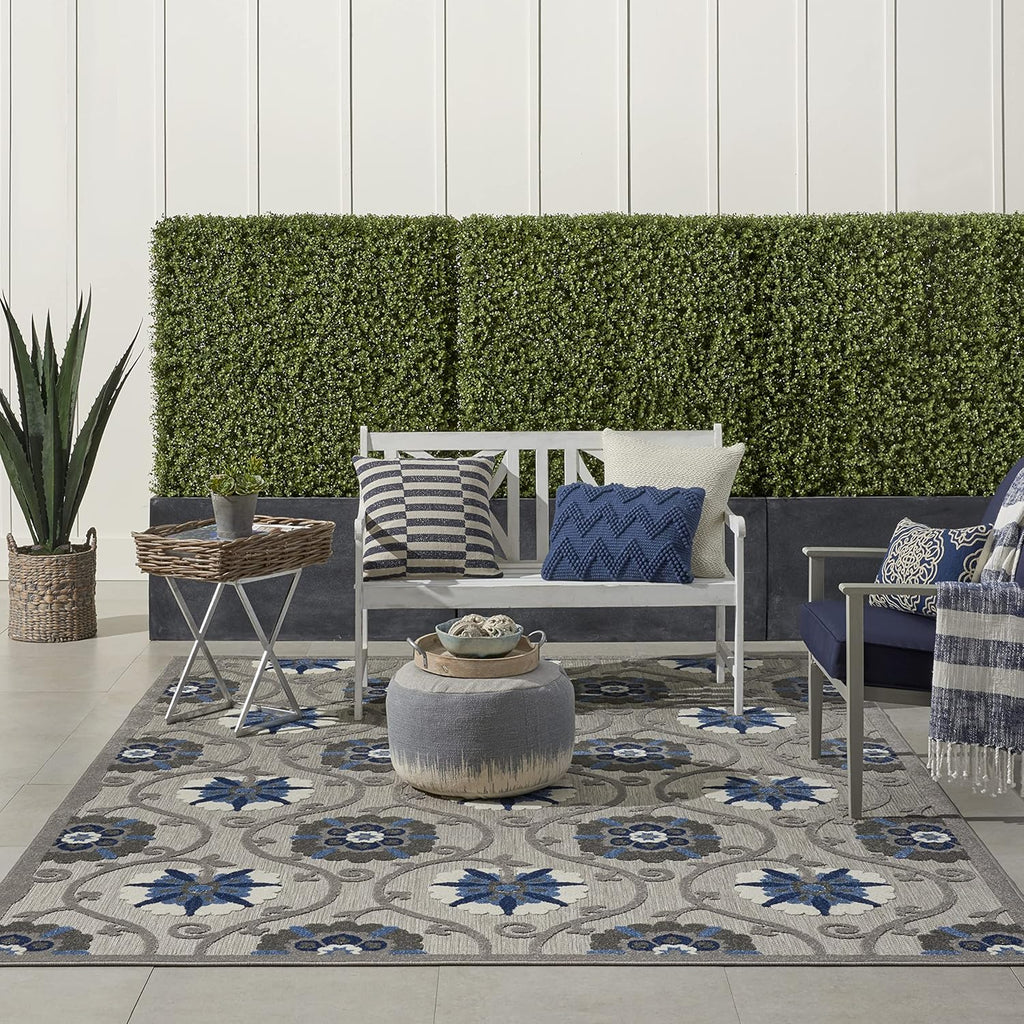 Grey/Blue 7' x 10' Area Rug N553