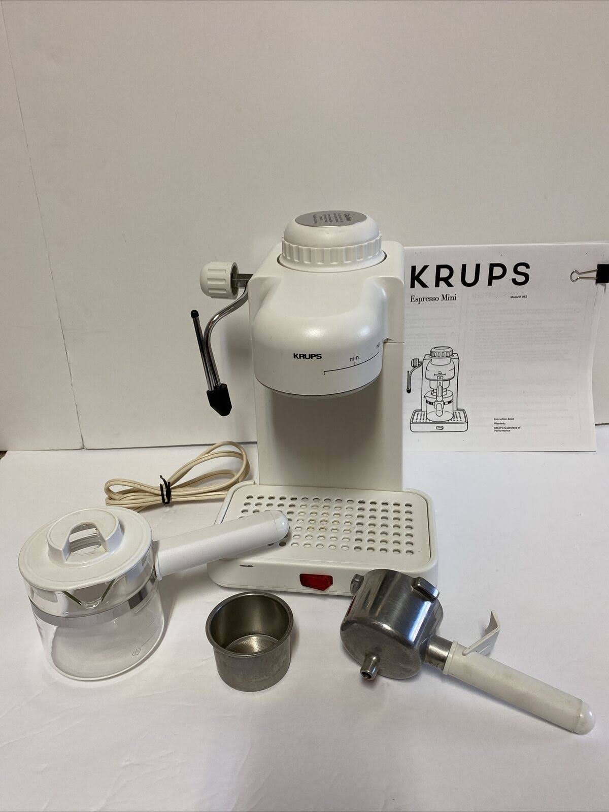 White 4 Cups Espresso Maker V809021