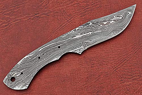 7.75 Inch Damascus Steel Skinning Knife Blade L843957