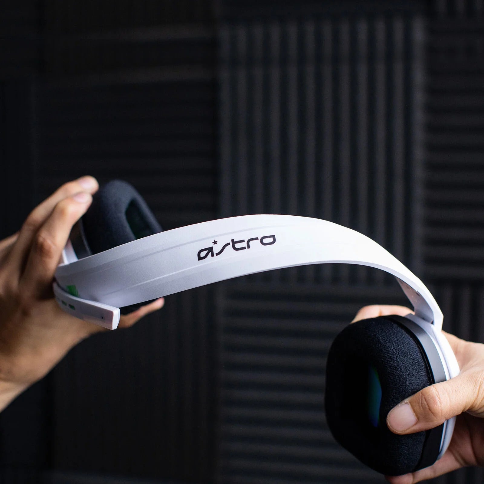 Wired Stereo Over-the-Ear Gaming Headset J46924