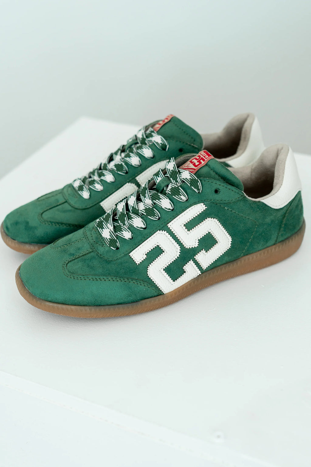 Retro Sneakers in Green F2230