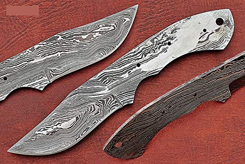 7.75 Inch Damascus Steel Skinning Knife Blade L843957
