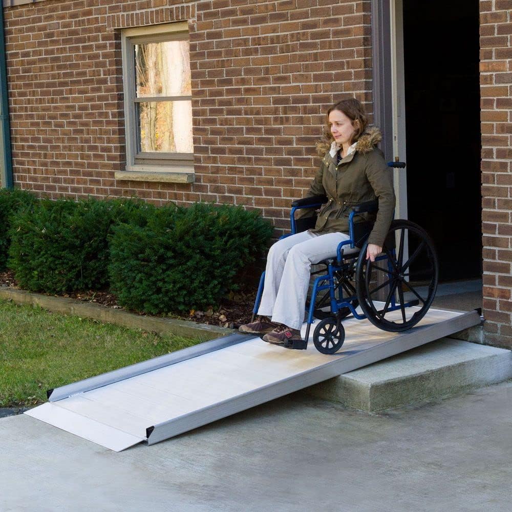 Aluminum Wheelchair Access Ramp - 4' L N524810