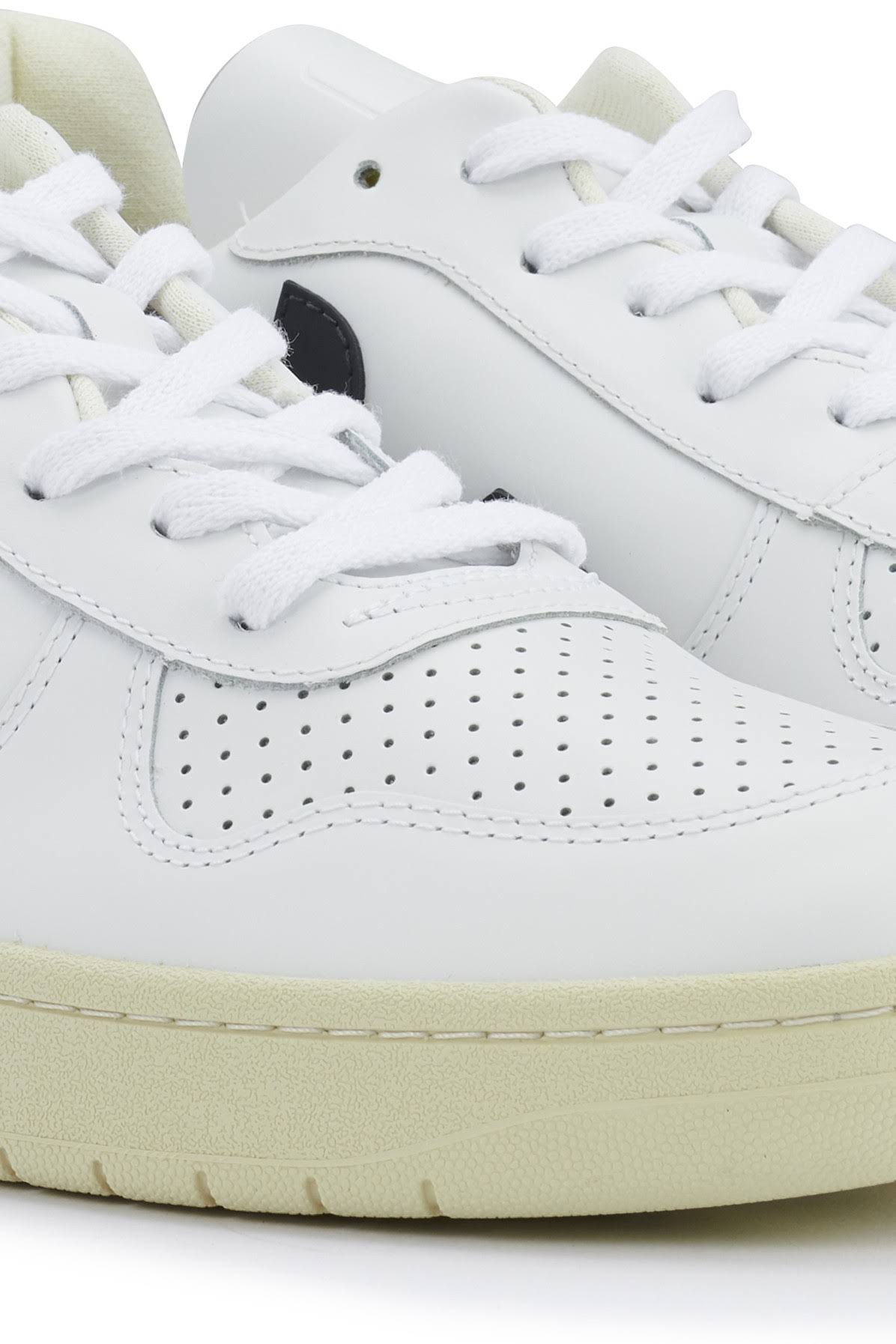 White Leather Sneakers R23408