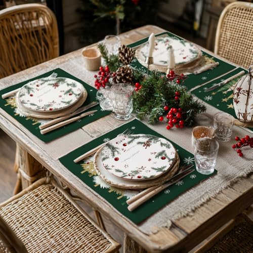Christmas Placemats Set of 4 Green J4058