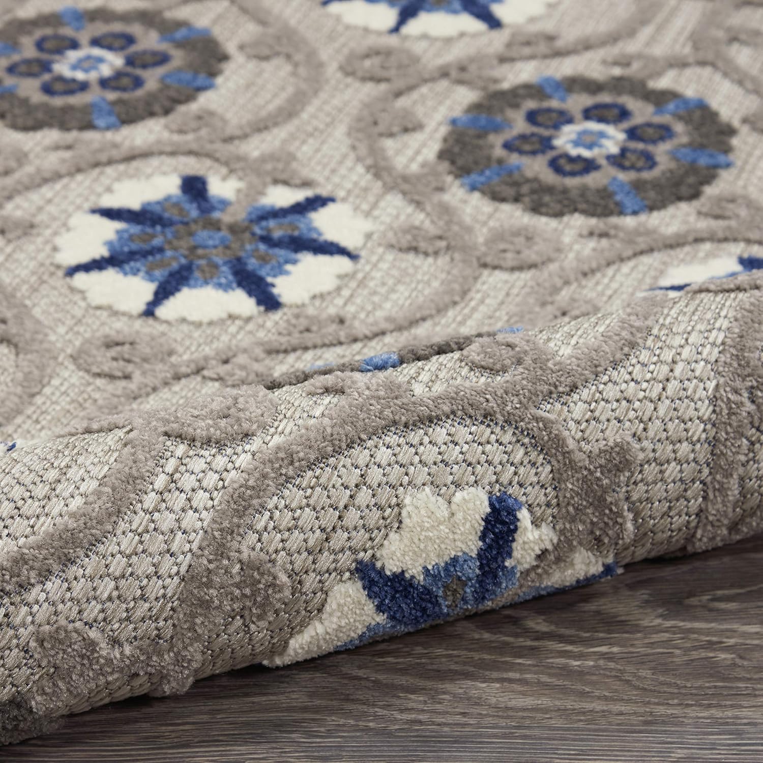 Grey/Blue 7' x 10' Area Rug N553