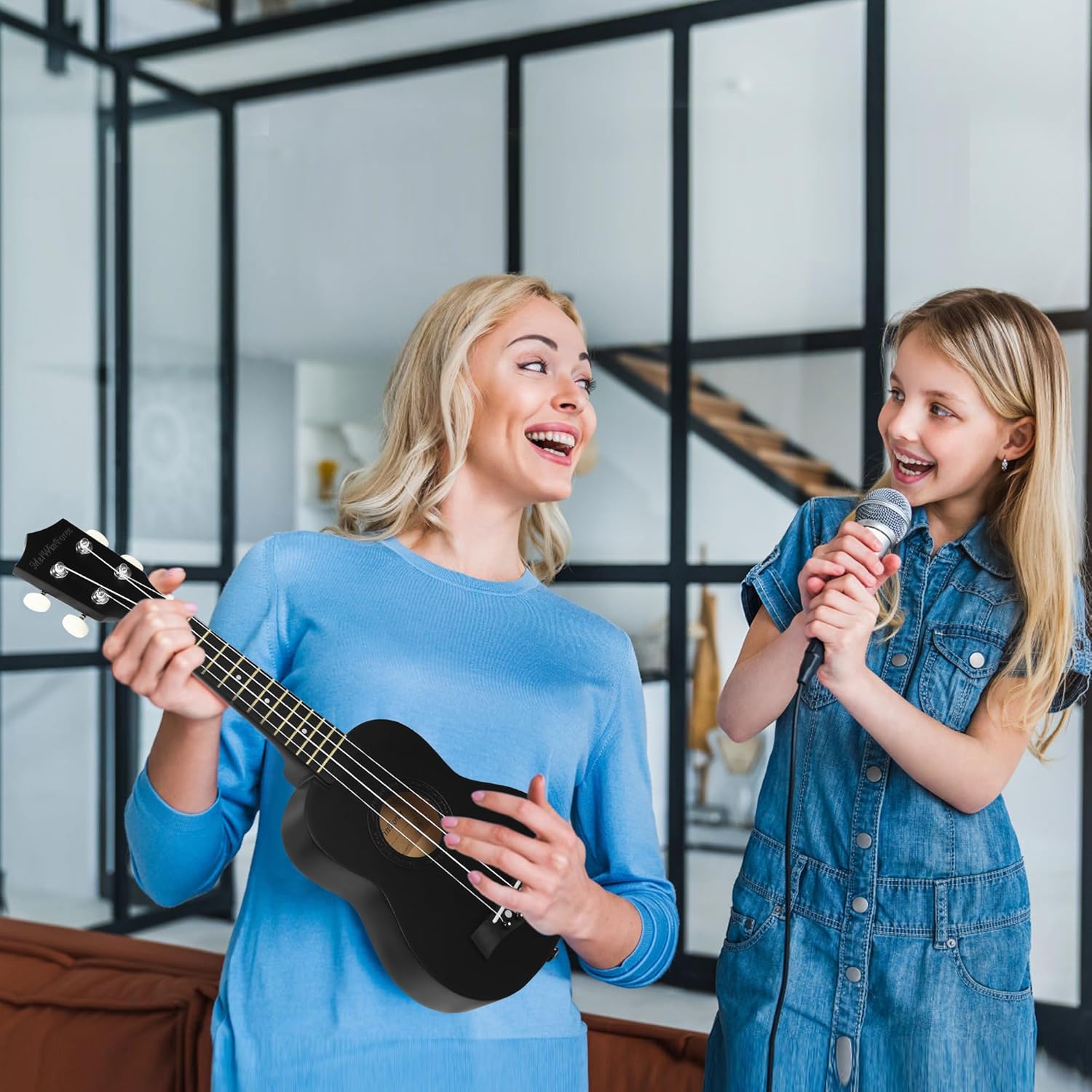 Black Soprano Ukulele 21" H81125