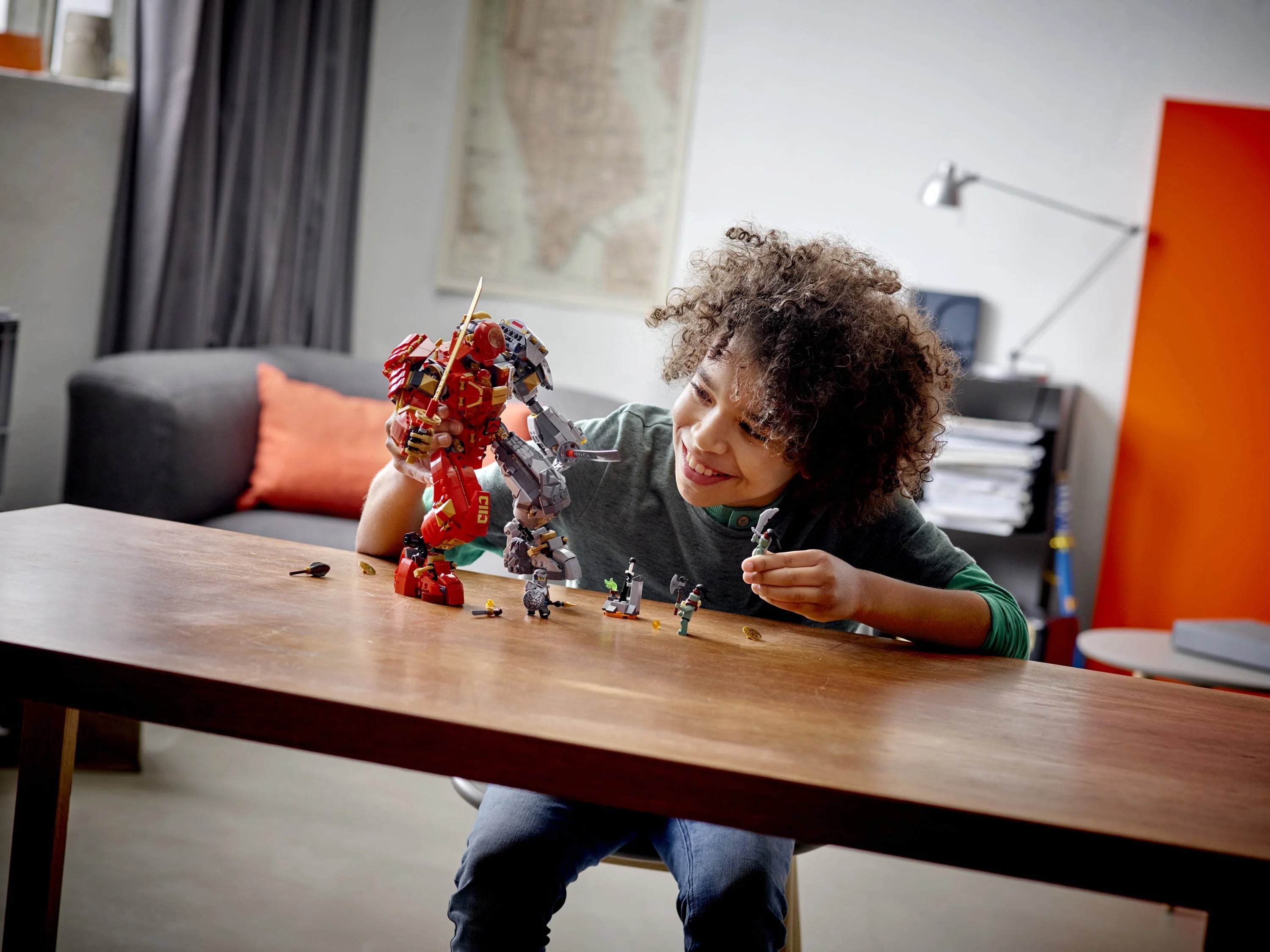 Fire Stone Mech Building Toy (968 Pieces) B72170