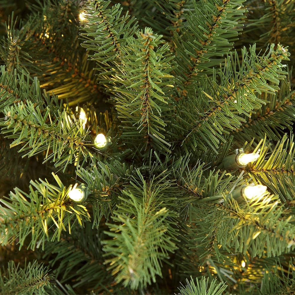 7.5 Foot Pre-Lit Fraser Fir Artificial Christmas Tree with 750 Clear Lights L920