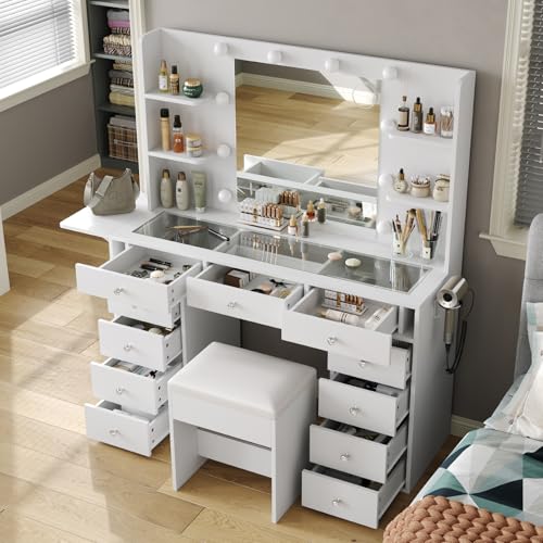White 11 Drawer Vanity Desk with Lighted Mirror W1800