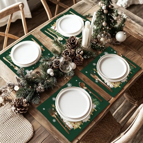 Christmas Placemats Set of 4 Green J4058